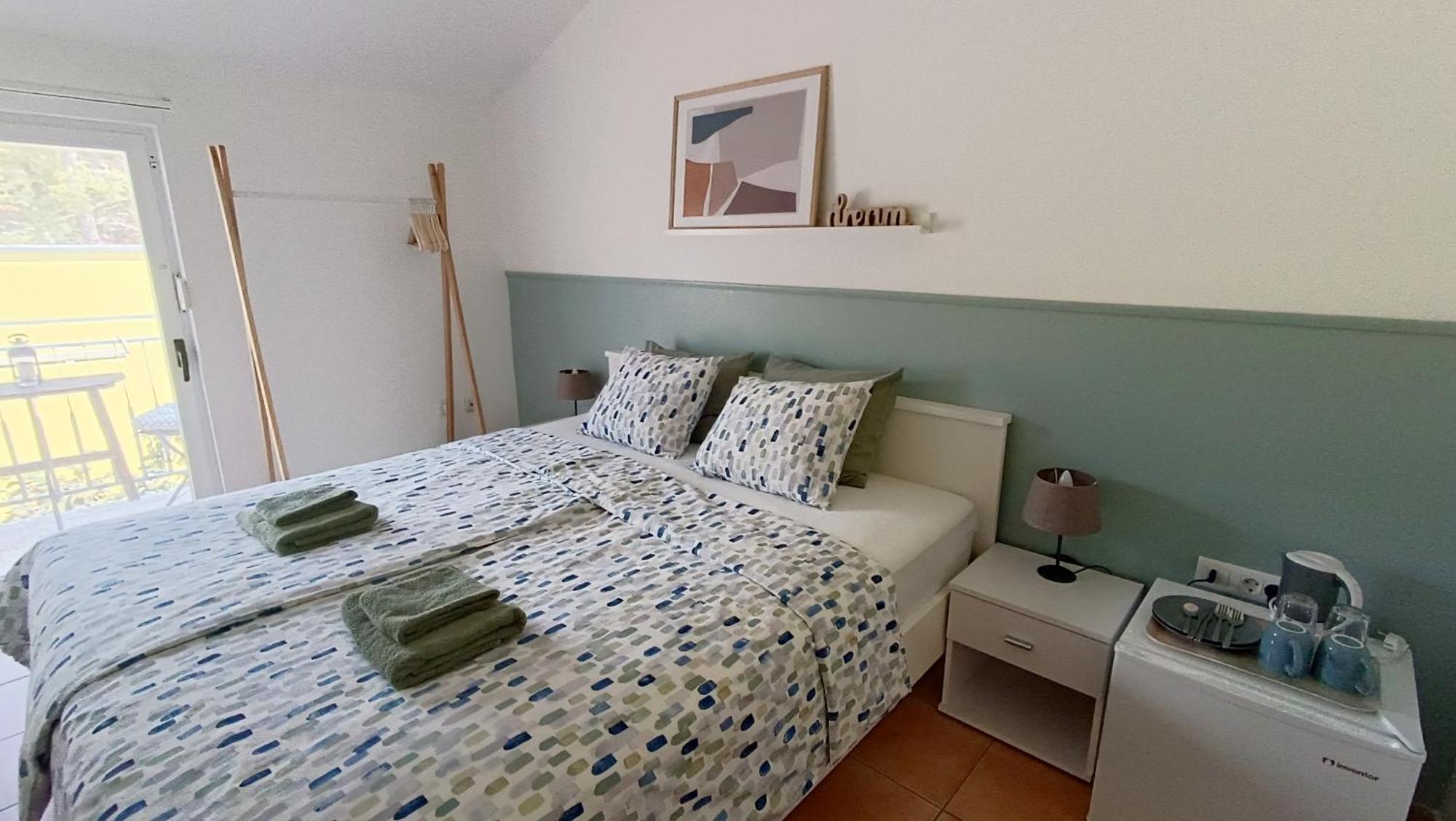 Apartment & Rooms Roza Peroj Luaran gambar