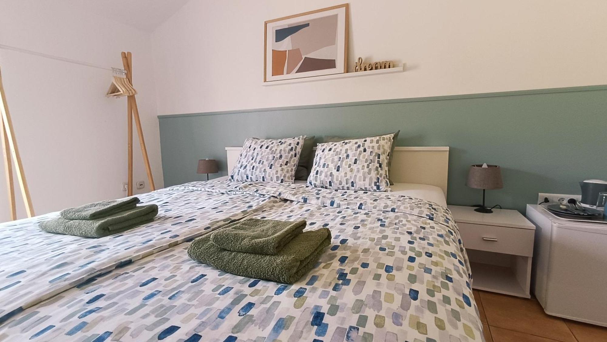 Apartment & Rooms Roza Peroj Bilik gambar