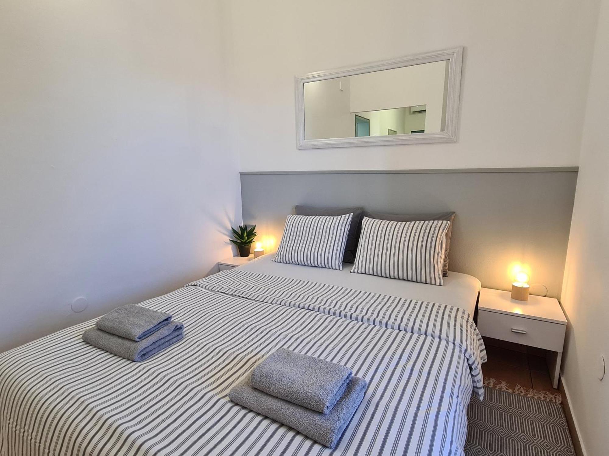 Apartment & Rooms Roza Peroj Bilik gambar