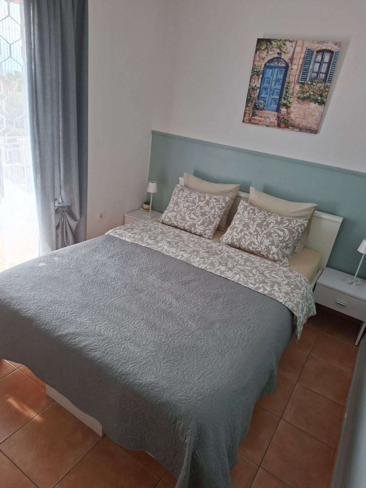 Apartment & Rooms Roza Peroj Luaran gambar