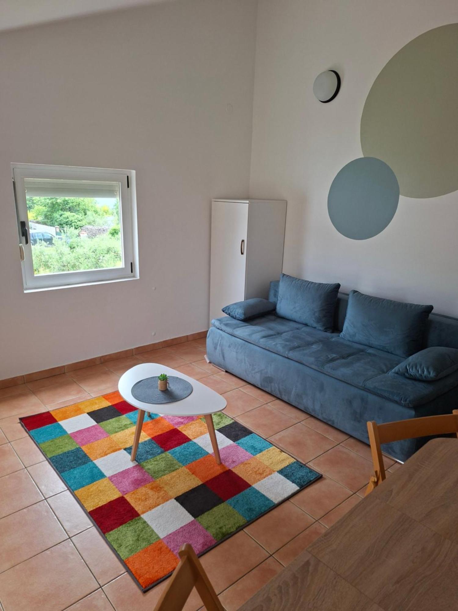 Apartment & Rooms Roza Peroj Luaran gambar